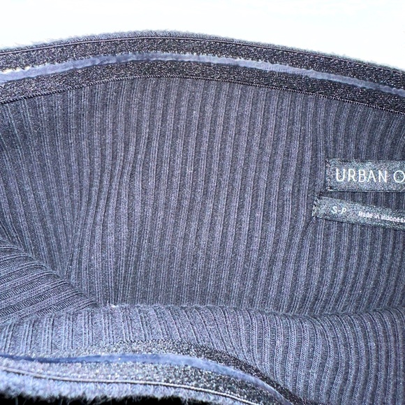 Urban Outfitters Black Ribbed Tube Top - Picture 3 of 3